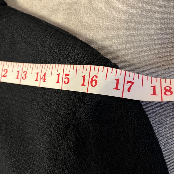 St John Sweater-Jacket, wool, with gold buttons, size 10. - Picture 12 of 16